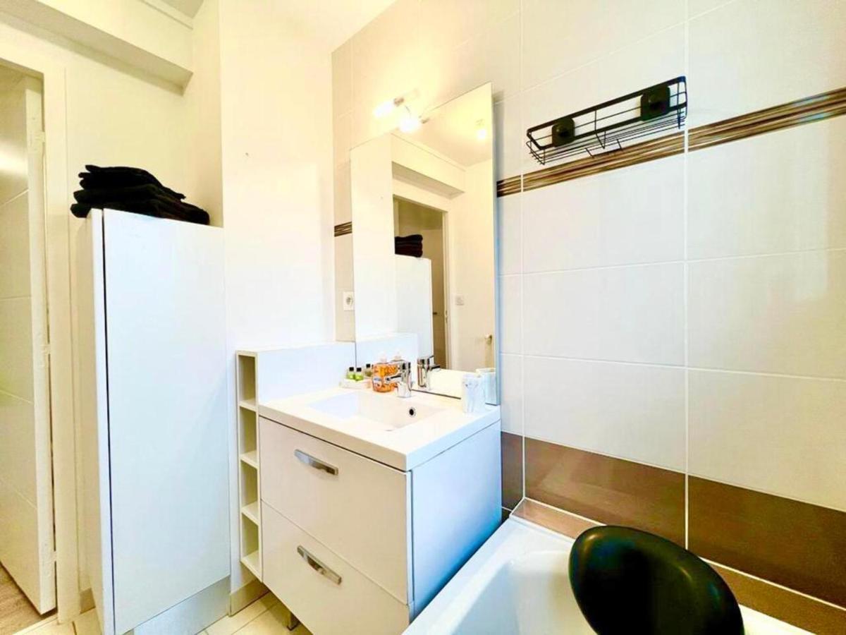 L'Atelier Chic - Wifi Fibre - Parking Privee - Balcon - Netflix Apartment Ланестер Екстериор снимка